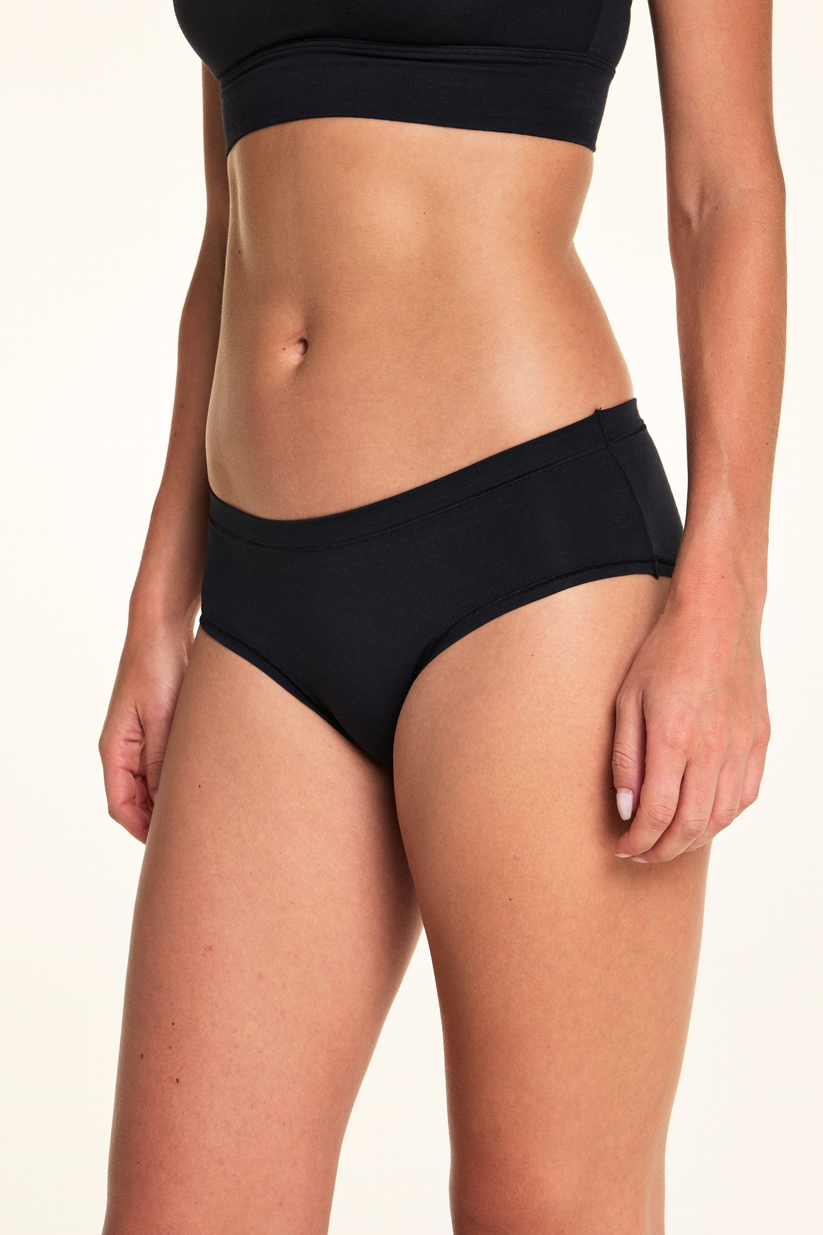 Cloud Cotton Hiphugger - Black