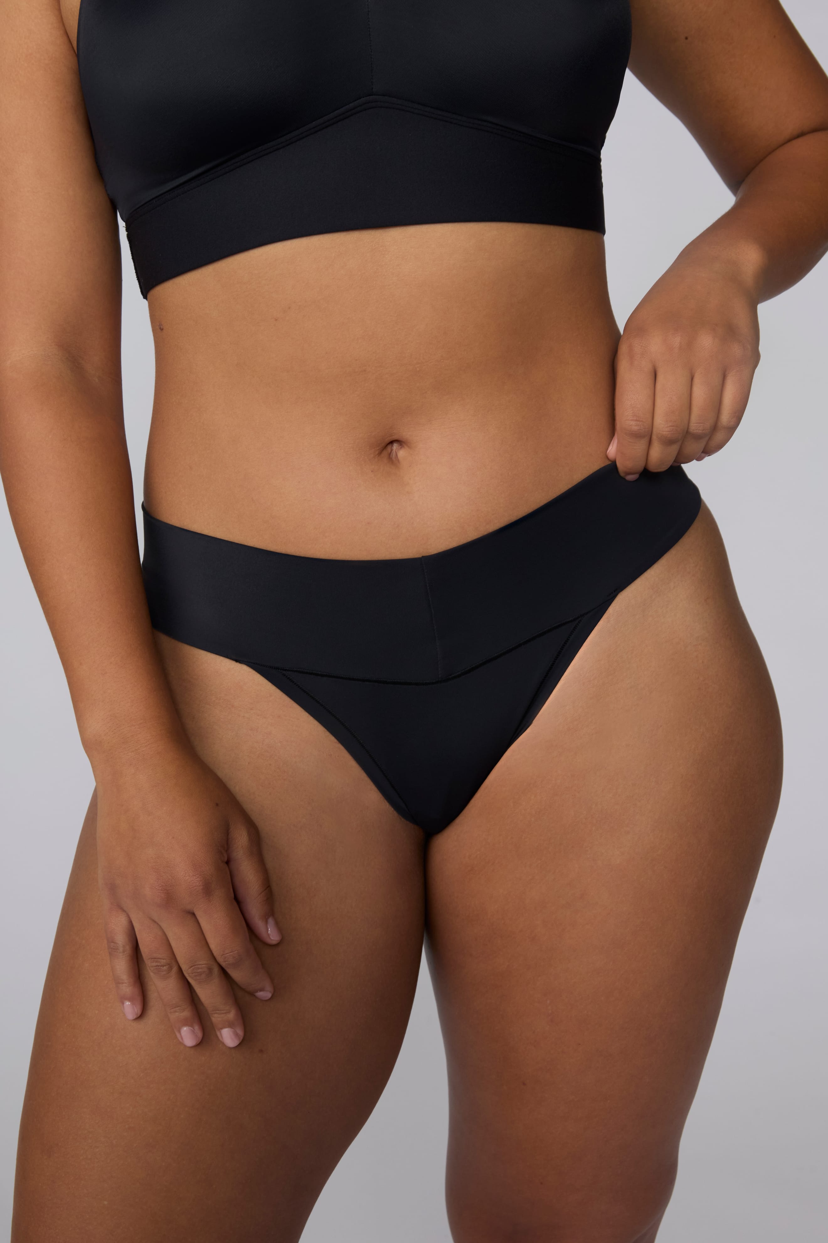 Bliss Low Rise Thong - Black