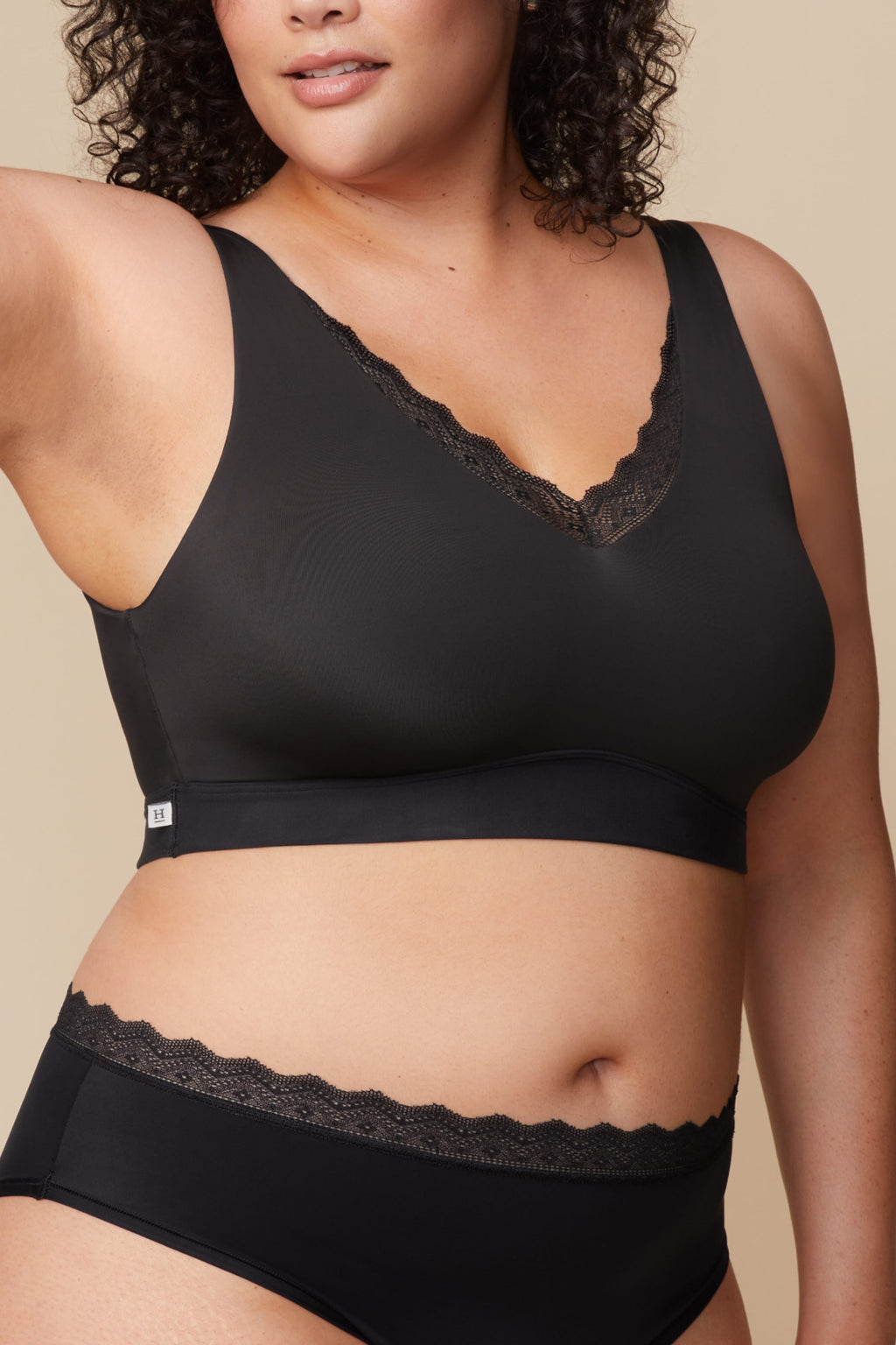 Bliss Lace Bralette - Black