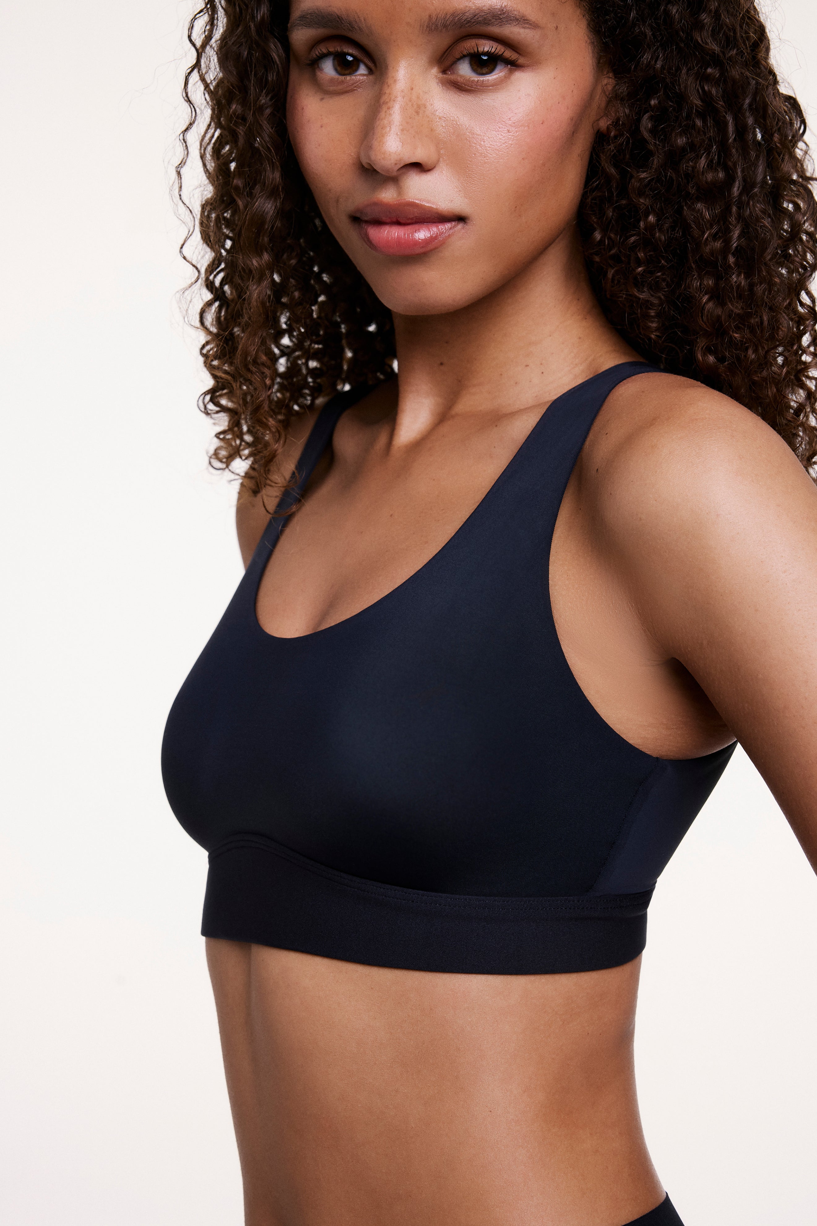 Bliss Scoop Bralette - Black