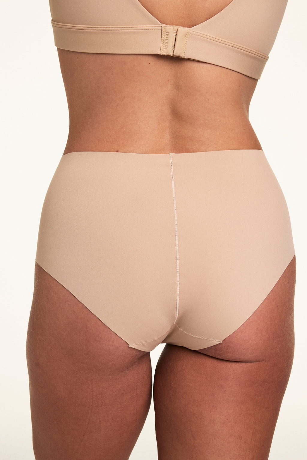 Invisible No Show Highwaist Brief - Beige