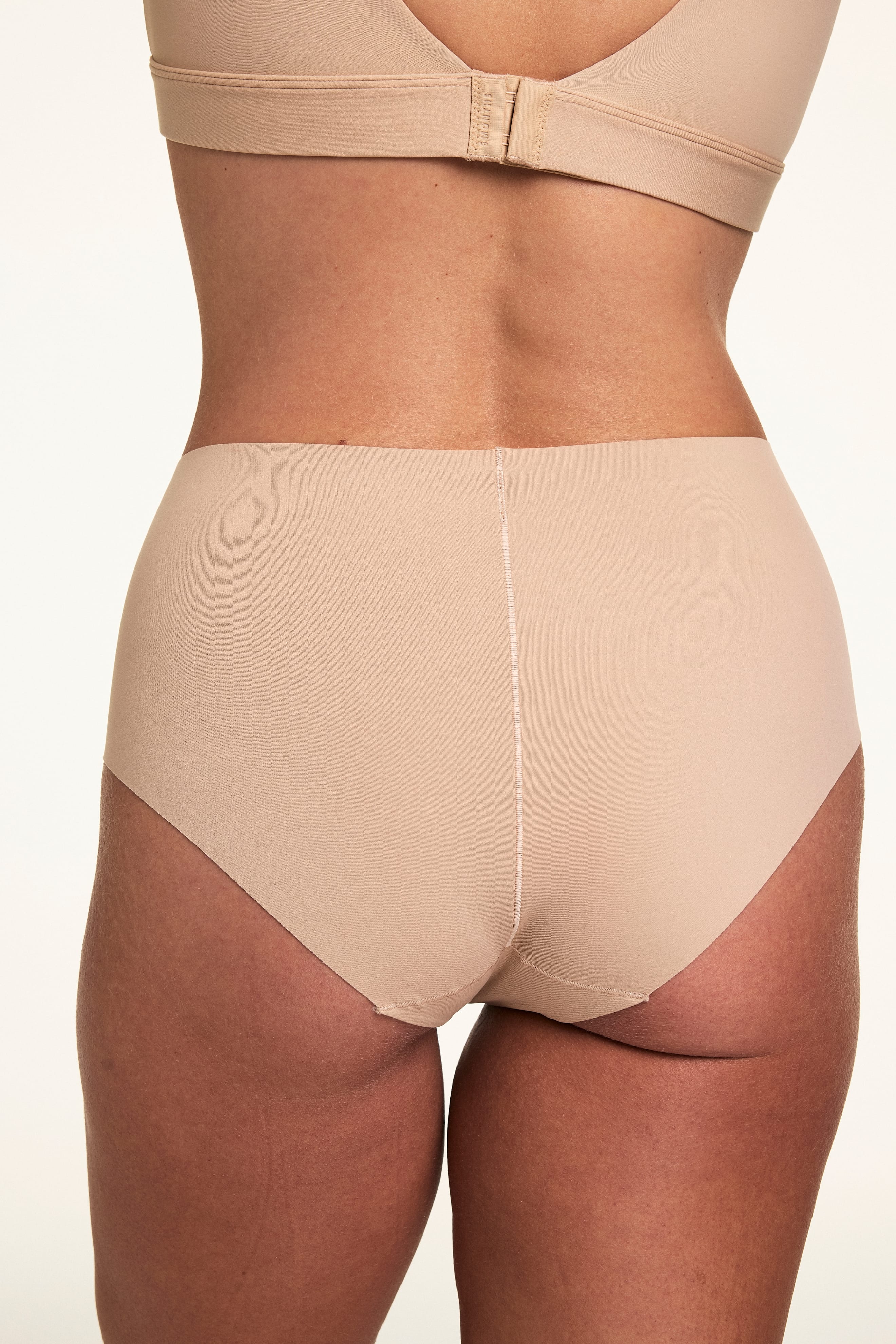 Invisible No Show Highwaist Brief - Beige