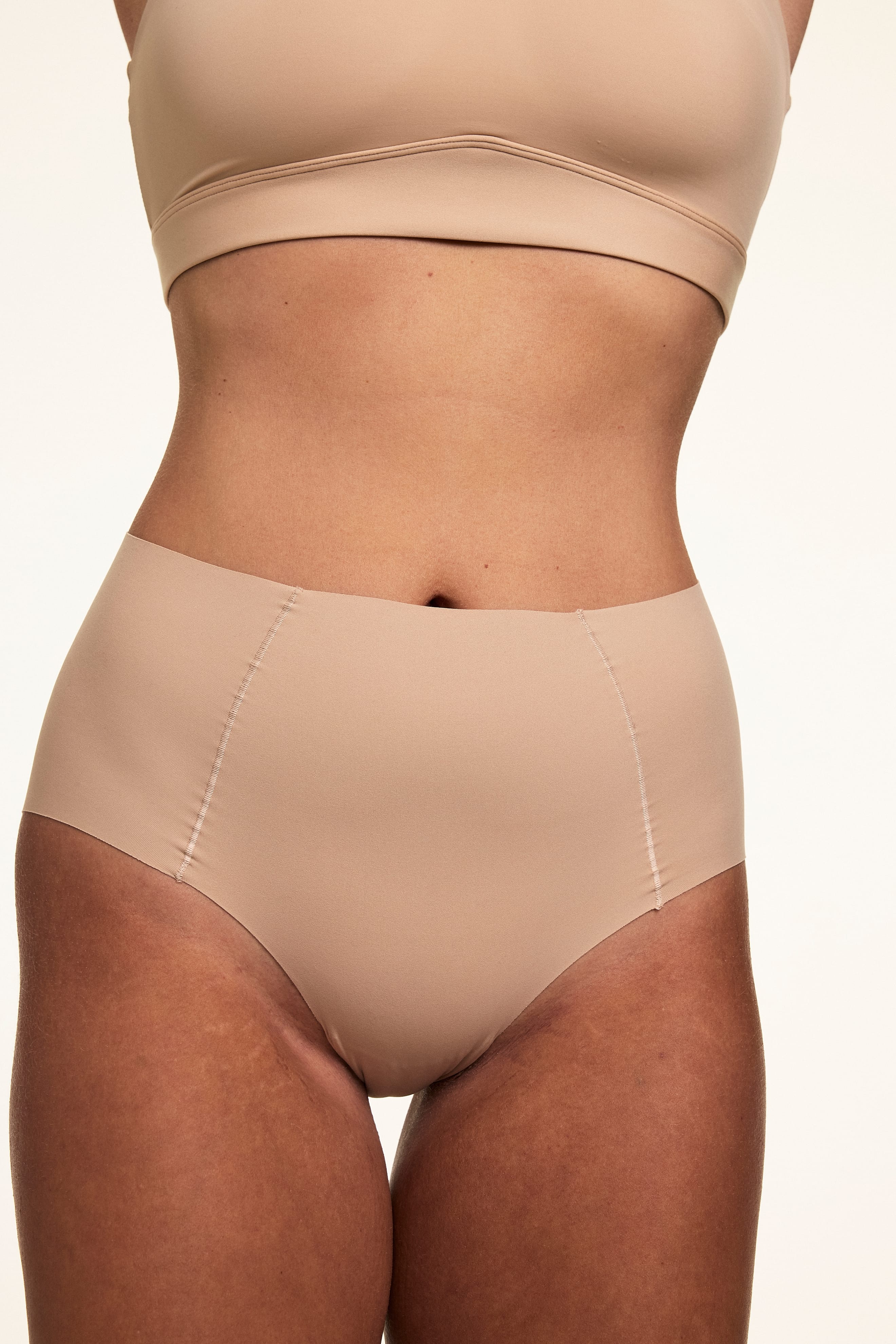Invisible No Show Highwaist Brief - Beige